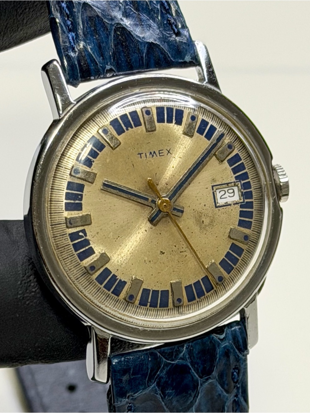 1974 Timex Mercury 16552-02574 Mechanical Date Silver-Tone 33mm Men’s Watch
